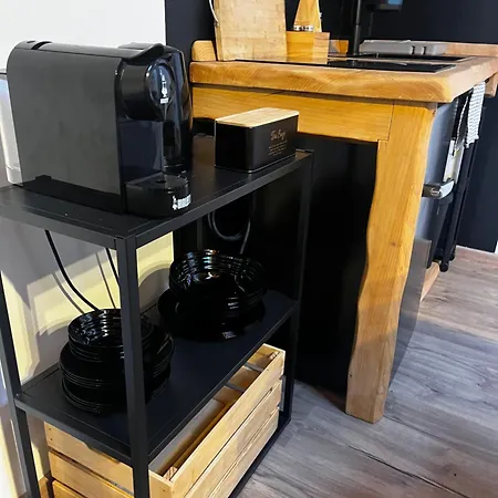 Pensión Monolocale Giuggiola 3*